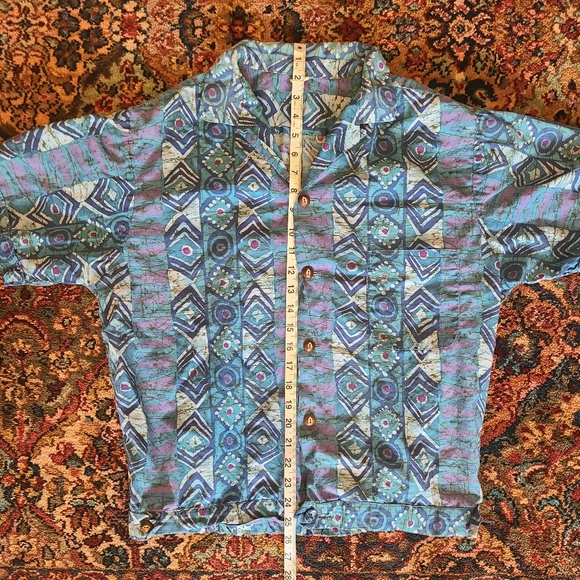 《Vintage multi print hawaiian top》 - Picture 11 of 14